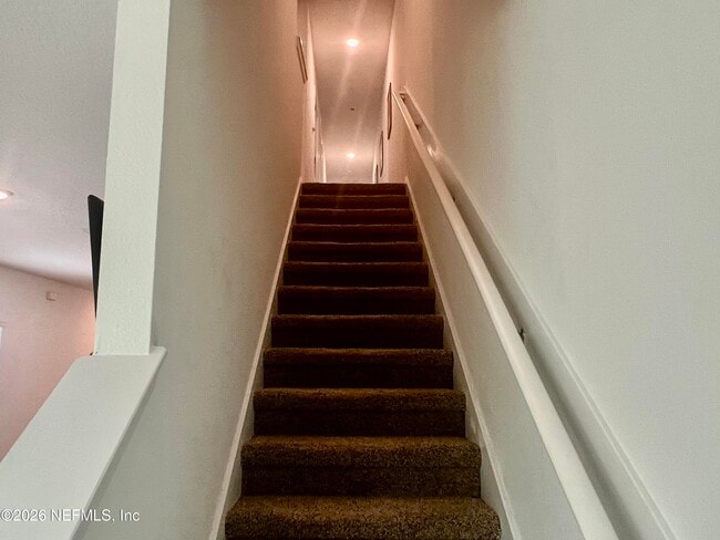 Building Photo - 656 Celtic dr