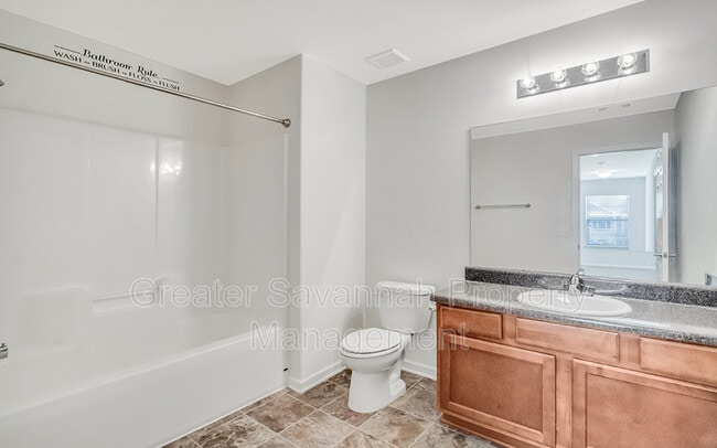 Building Photo - 40 Burnt Oak Rd