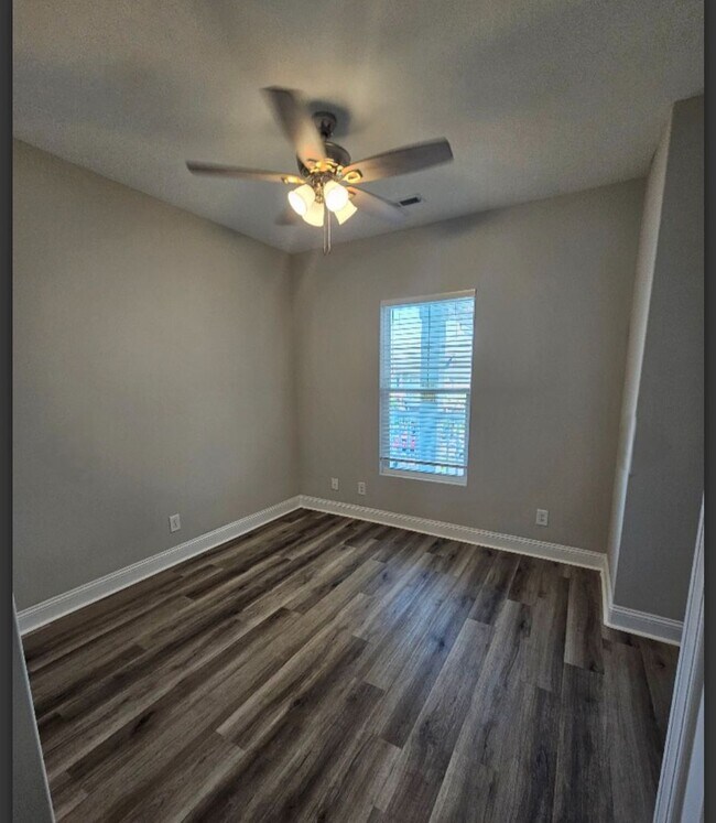 Building Photo - Condo in Desirable Conway, SC - Long Term Rental