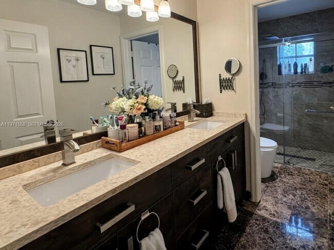 Building Photo - 834 Verona Lake Dr