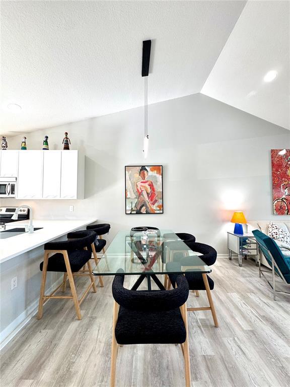 Building Photo - 5222 Myrtle Wood