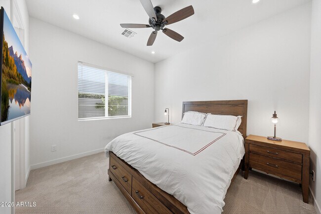 Building Photo - 4416 E Roy Rogers Rd