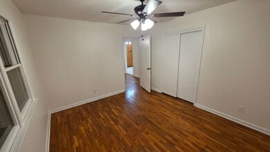 Building Photo - 808 S Elgin Ave