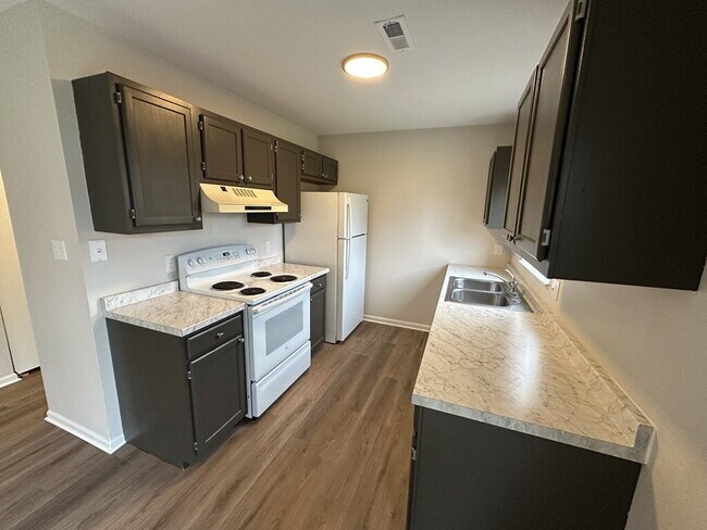 Building Photo - 2301 Old State Rte 32