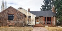 Building Photo - 1115 E Park Ave