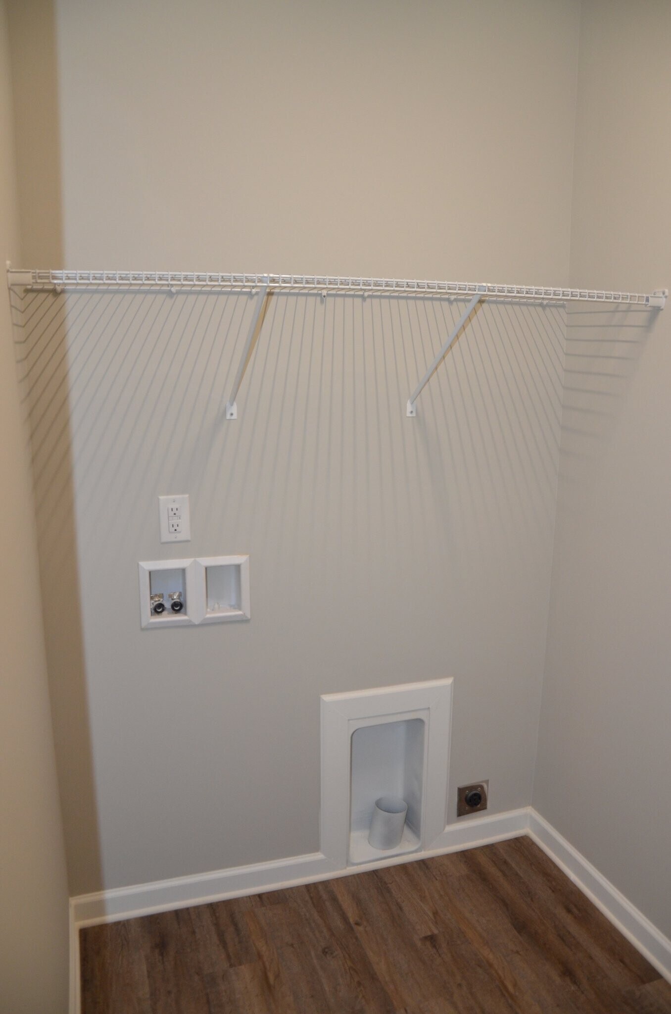 Building Photo - 2265 9th Ave Pl NE