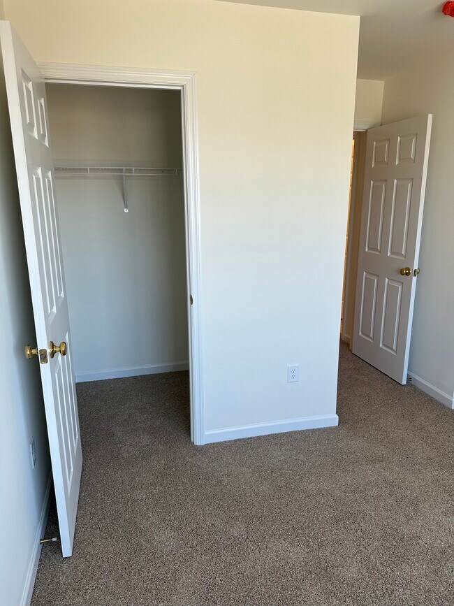 Building Photo - 706 Courtshire Crossing