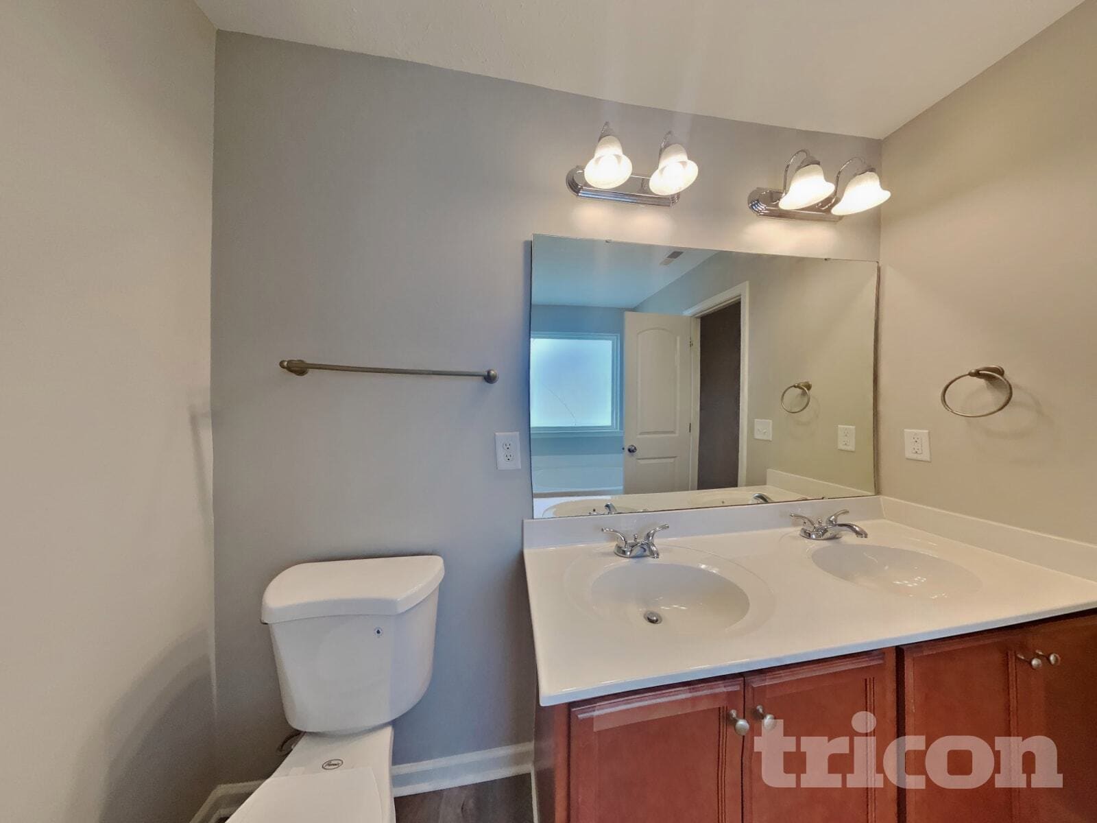 Building Photo - 27 Anna Maria Ct