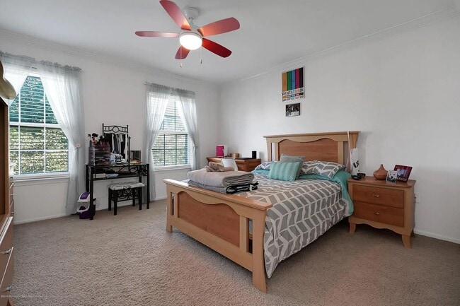 Building Photo - Charming Colonial on Quiet Cul-de-Sac