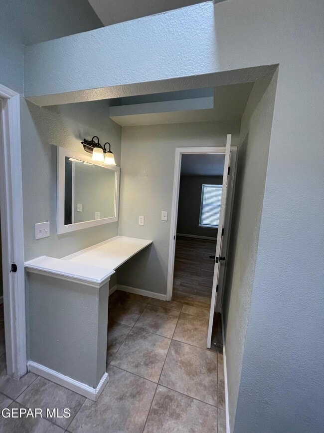 Building Photo - 1516 Greg Powers Dr