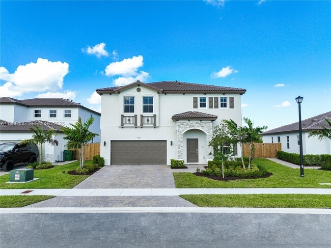 Building Photo - 2333 SE 28th St