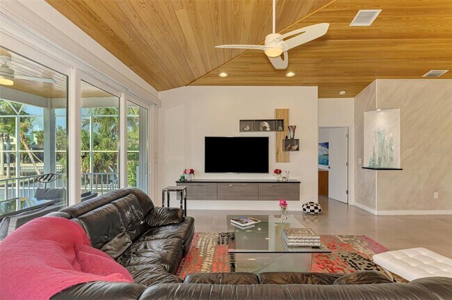 Building Photo - 412 Treasure Boat Way