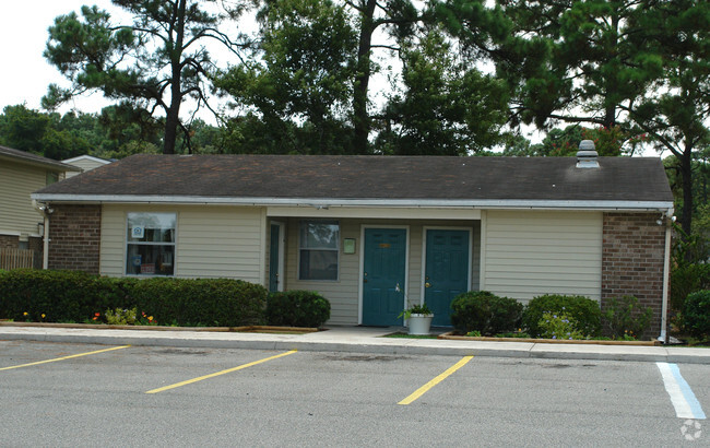 Building Photo - Buccaneer Villa