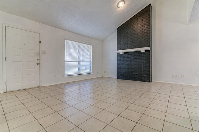 Building Photo - 1202 Westcott Dr