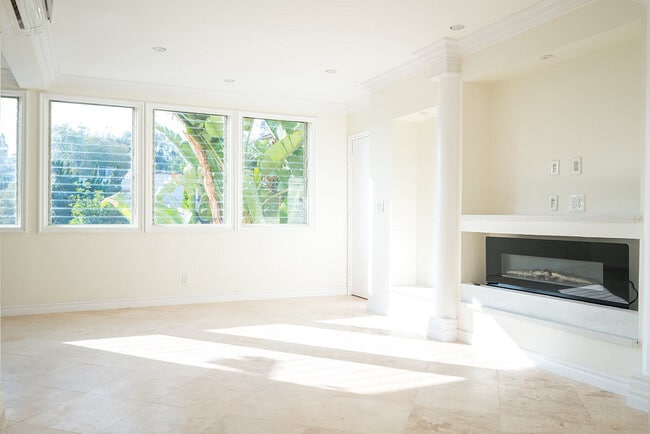 Interior Photo - Courtyard at Cordova Apts