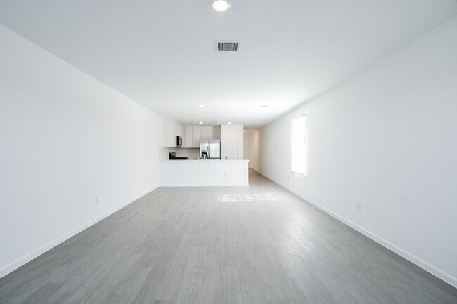 Building Photo - 6871 Flowering Ginger Ln