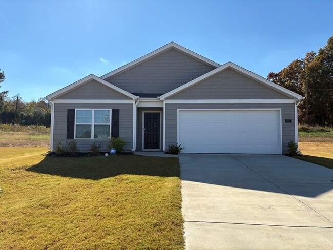 Primary Photo - 4 Bedroom, 2 Bathroom House in Trinity!