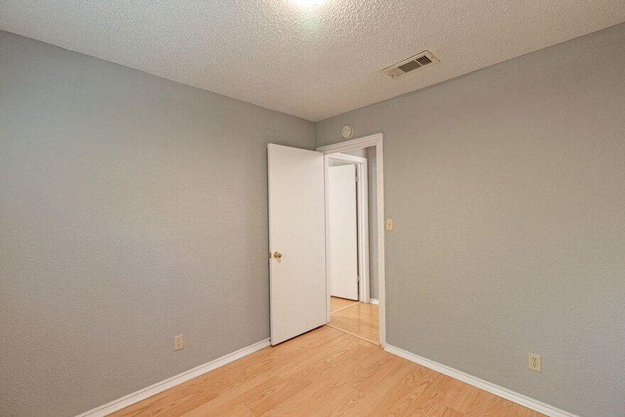 Building Photo - 10302 Stubble Quail Cir