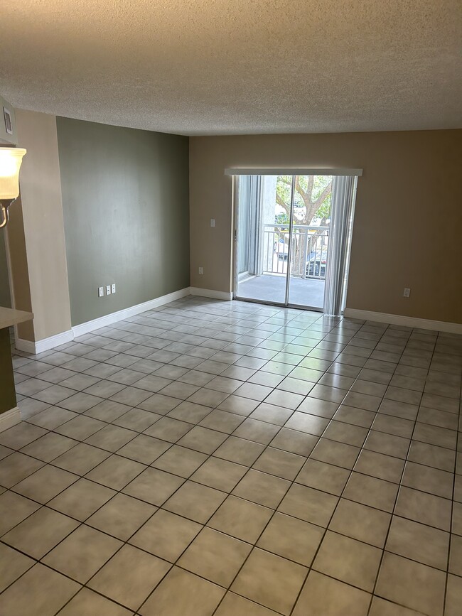 Building Photo - 8640 SW 212th St