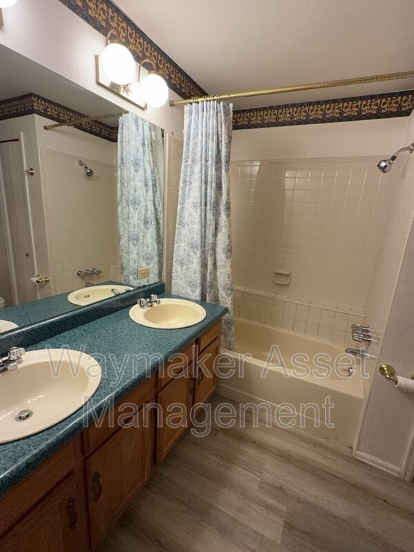 Building Photo - 954 Brant Hollow Ct
