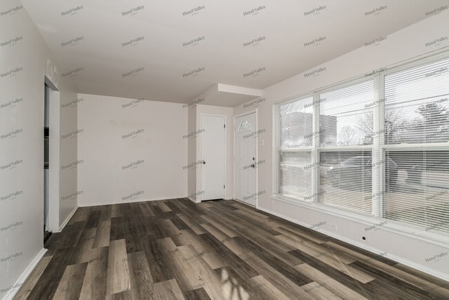 Building Photo - 4305 Washington St