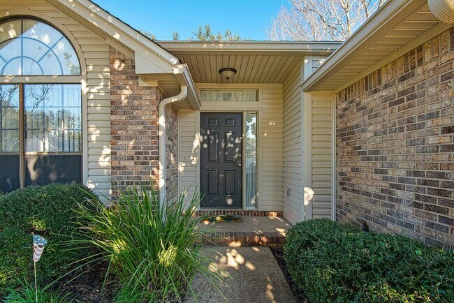 Building Photo - 407 Parkwood Pl