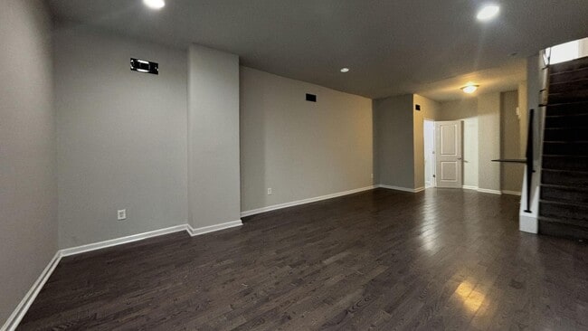 Building Photo - Modern 3-Bed, 1.5-Bath Rental with Updated Finishes