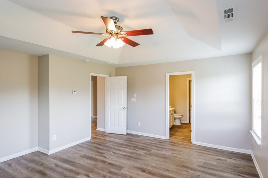 Building Photo - 157 Paxton Pl