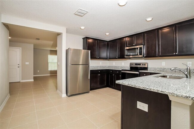 Building Photo - 279 Fig Ct