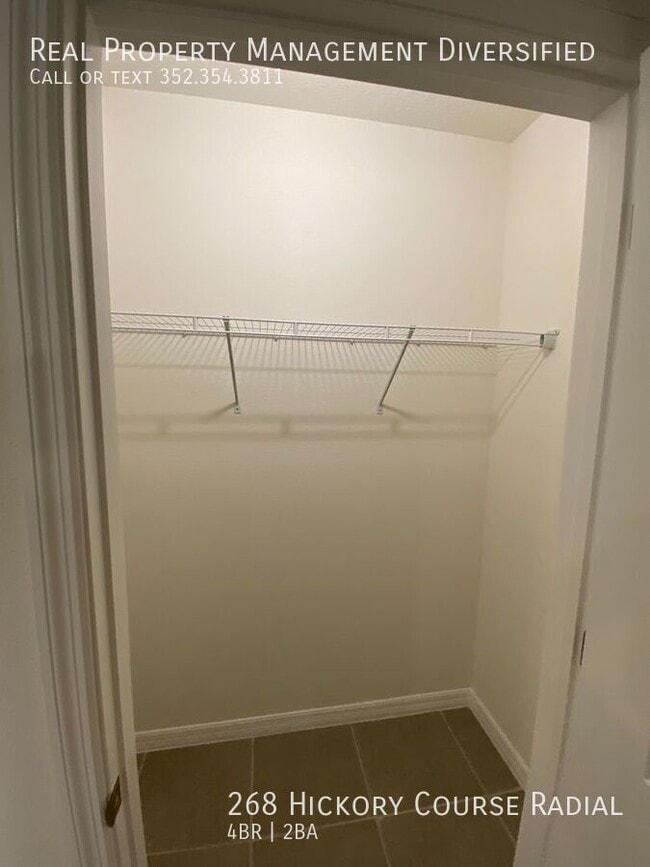 Building Photo - 268 Hickory Course Radial