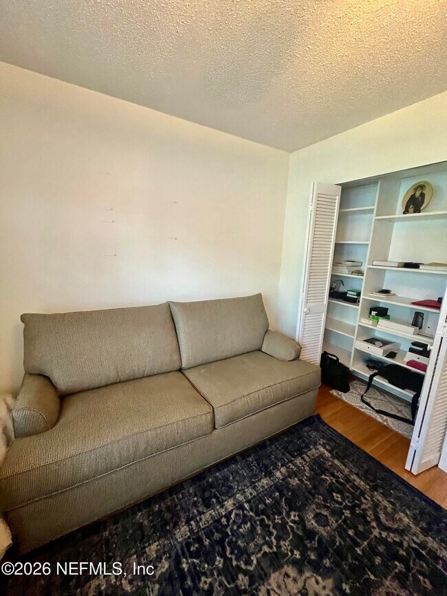 Building Photo - 212 Pheasant Run