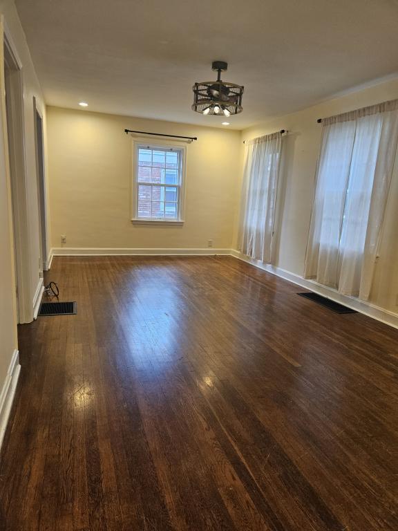 Building Photo - 212 Virginia Ct