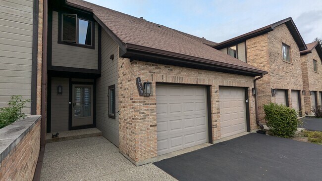 Primary Photo - 1799 Monterey Ct