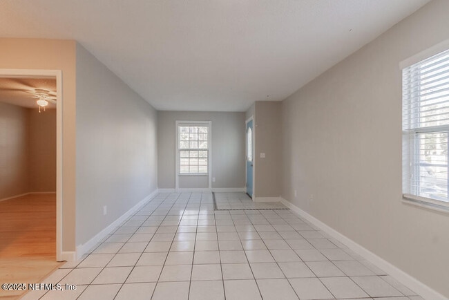 Building Photo - 1050 Assisi Ln