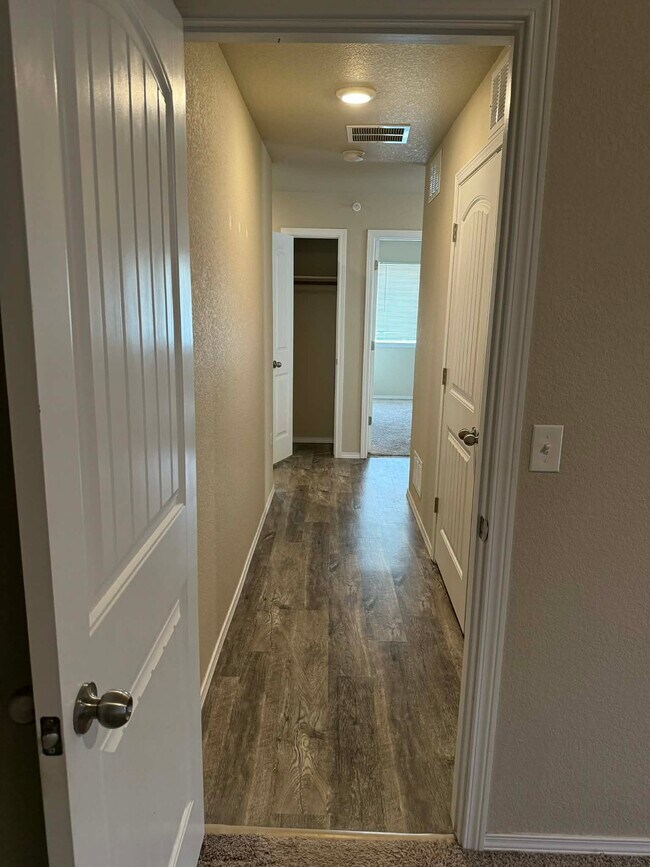 Building Photo - 1745 Flintshire St