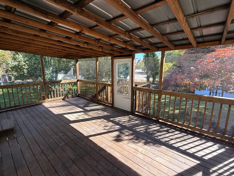 Building Photo - 409 W 6th Ave