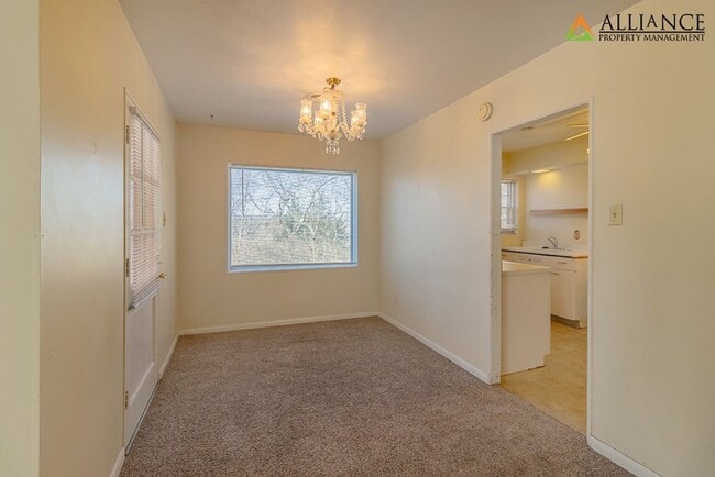 Building Photo - Cute Home Near Anneberg Park!