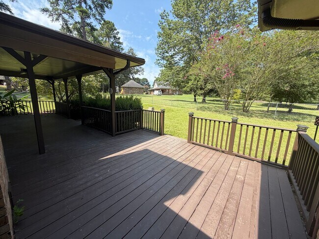 Building Photo - Remodeled 3 Bedroom Home in Keithville