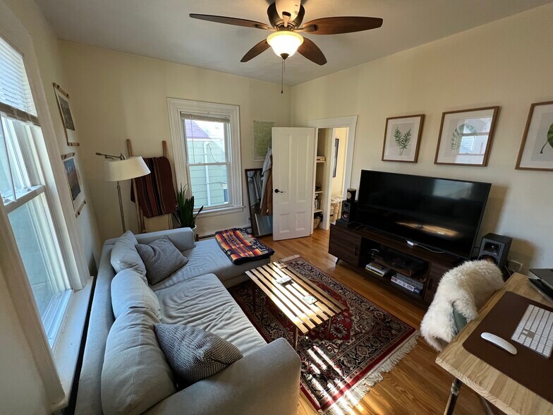 Building Photo - 12 Claremon St