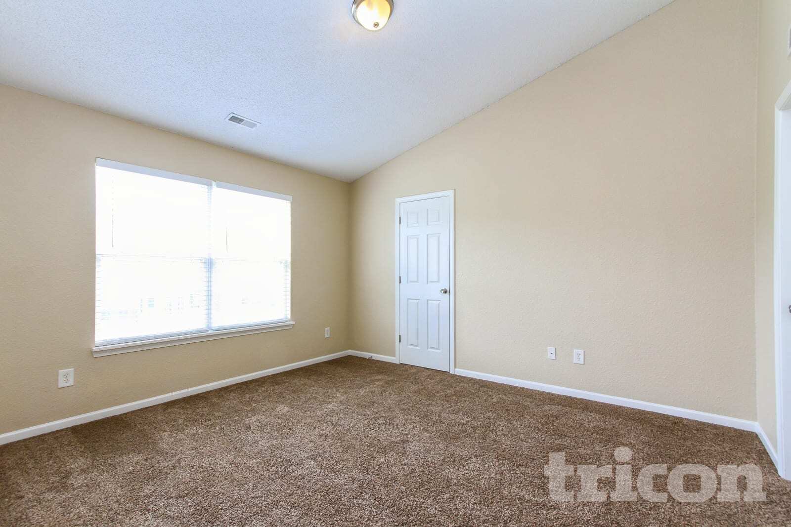 Building Photo - 1745 Perry Commons Blvd