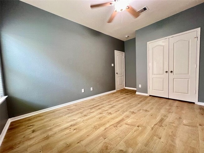 Building Photo - 835 E Tide Bay Cir