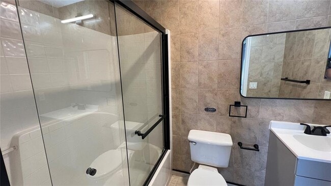 Building Photo - 485 Martigues Dr