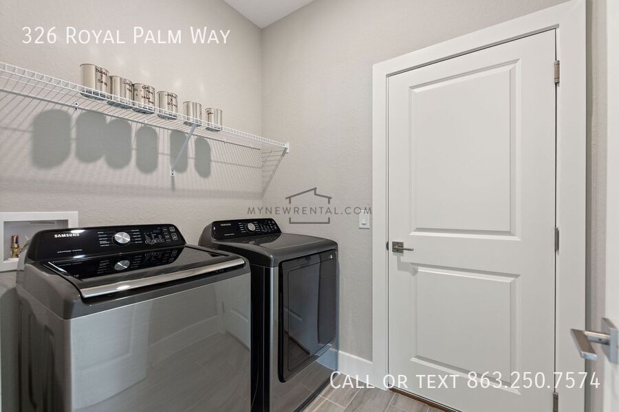 Building Photo - 326 Royal Palm Wy