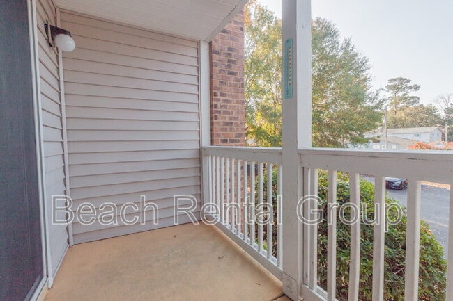 Building Photo - 3774 Hitchcock Way