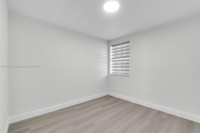 Building Photo - 6514 SW 128th Pl