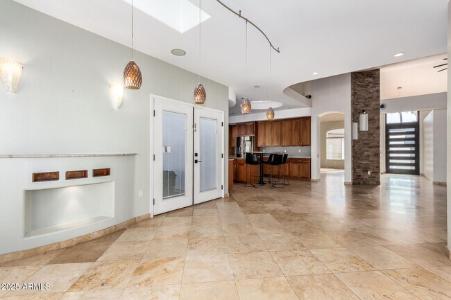 Building Photo - 4430 E Graythorn St