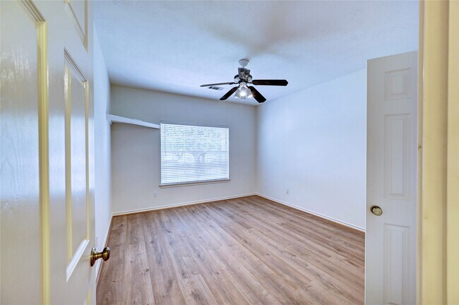 Building Photo - 12959 N Puffin Ln