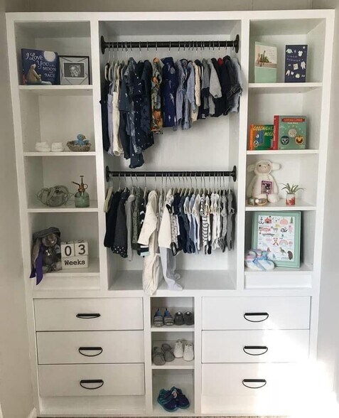 Building Photo - 9761 Roe Dr.