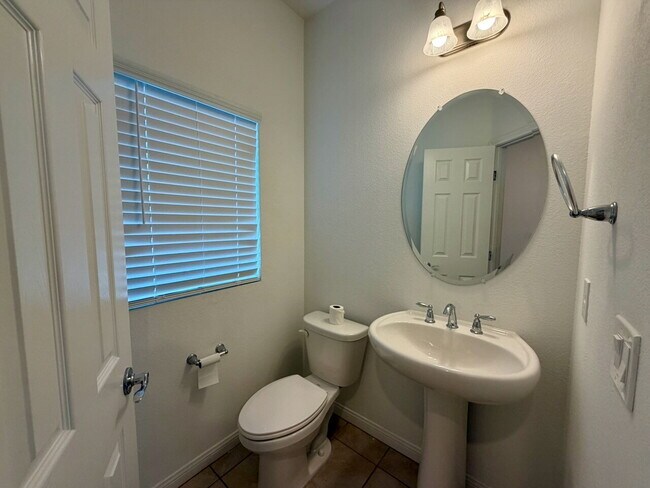 Building Photo - BEAUTIFUL 5 BED 3.5 BATH 3-STORY SINGLE FAMILY HOME WITH 2-CAR GARAGE, SUPER-SIZED LOFT & LOW-MAI...