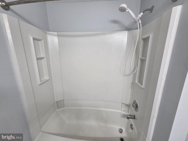 Building Photo - 17923 Ashton Club Way